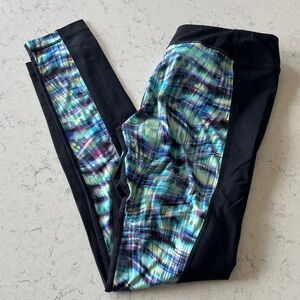 Cynthia Rowley Black Leggings with Blue-Green Abstract Panels size Medium